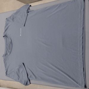 Columbia Omni- Wick Men's Gray T-shirt* Excellent Used Condition*